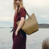 Cyme Tote Edition, oliva fumé testurizzata