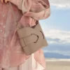 Nodde Edition, color taupe liscio