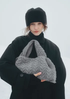 Numéro Neuf Large Edition in pietra merino
