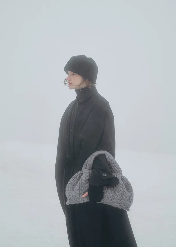 Numéro Neuf Large Edition in pietra merino