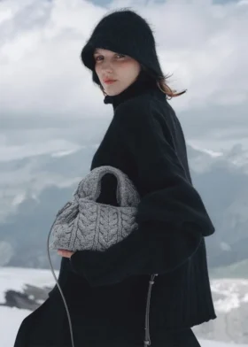 Numéro Neuf Mini Edizione, pietra merino