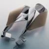 Orecchini pendenti Ormé, edizione in argento rodiato con pelle color taupe