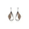 Orecchini pendenti Ormé, edizione in argento rodiato con pelle color taupe