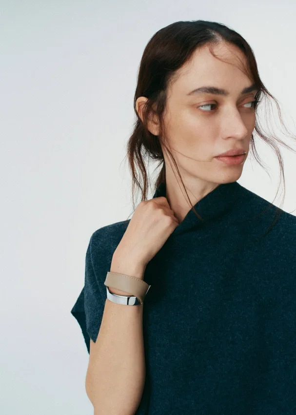 Ormé Cuff Edition Argento rodiato con pelle color taupe